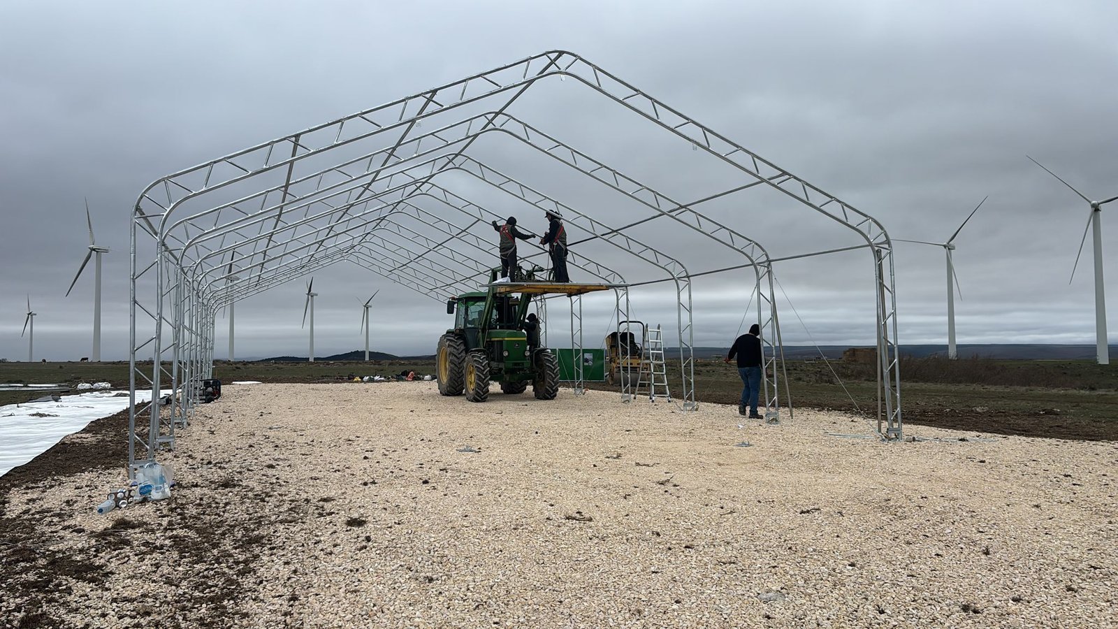 Tenda de Armazenagem em Burgos