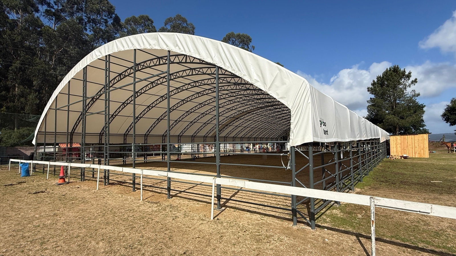 Cobertura para Picadeiro 20 × 80 × 6,5 m