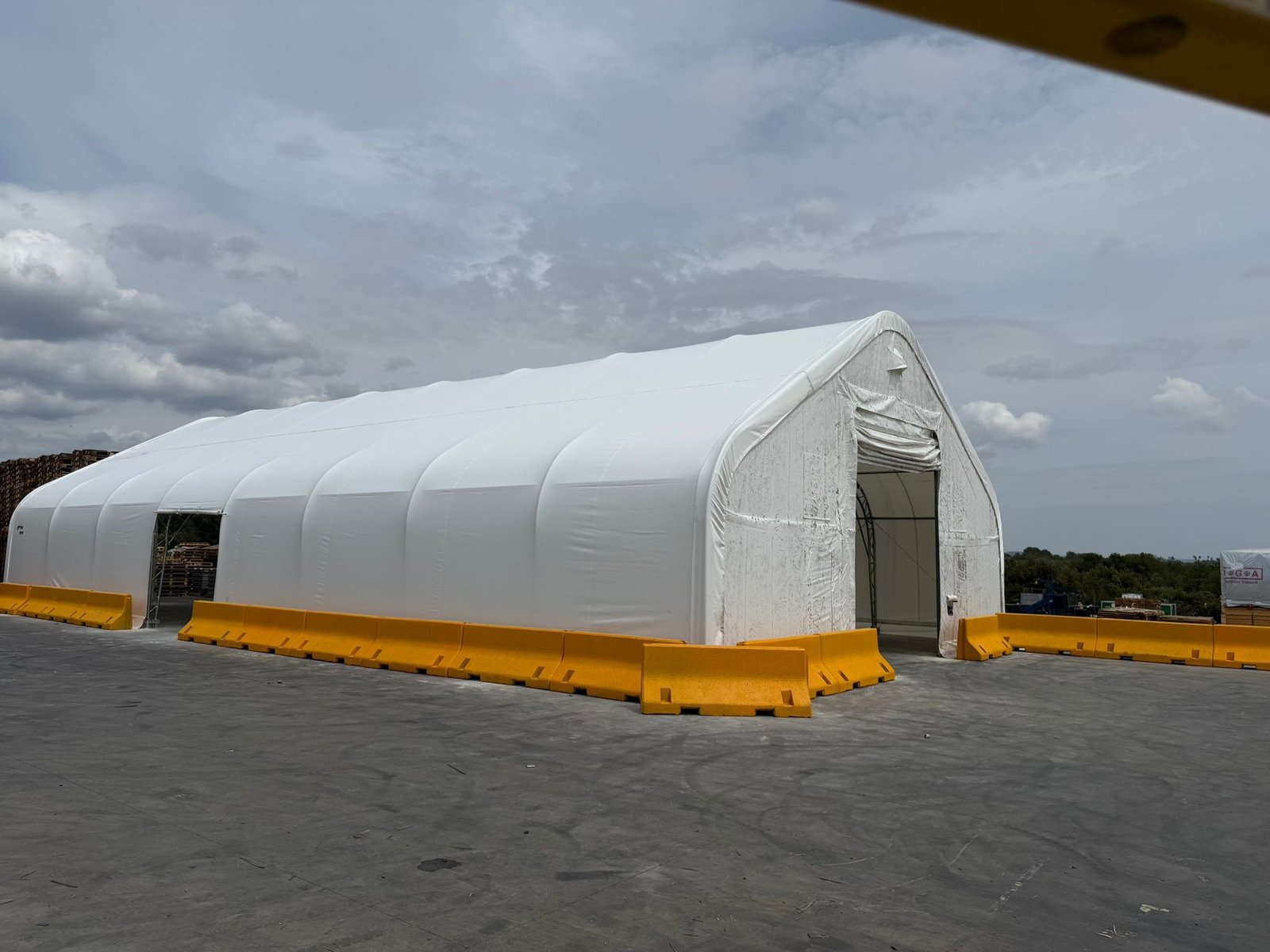 Tenda de Armazenagem em Valls