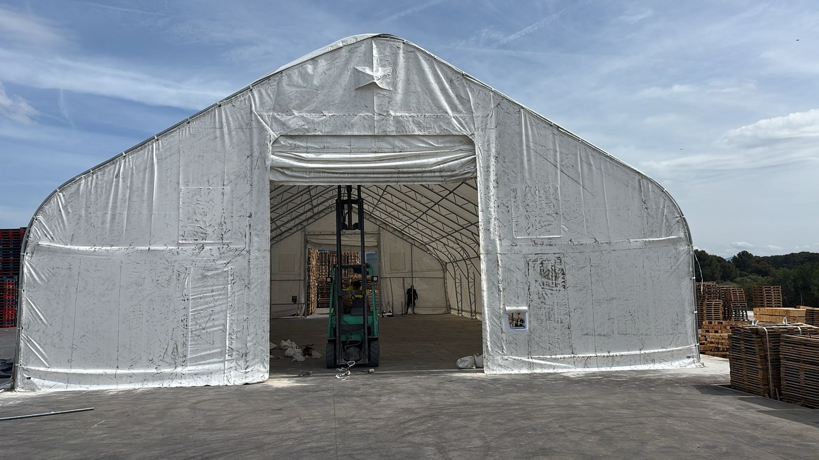Tenda de Armazenagem em Valls