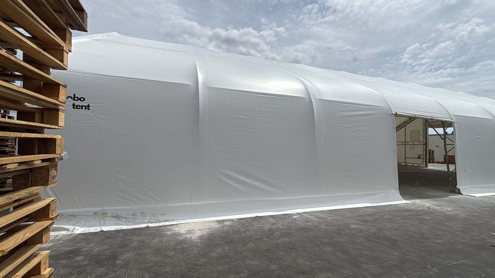 Tenda de Armazenagem em Valls